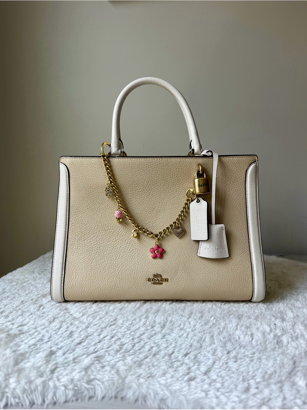 Coach Zoe Carryall bag with chain charm - Picture 3 of 15
